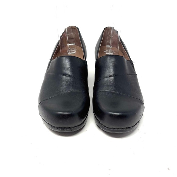 Dansko Clogs - Picture 2 of 7